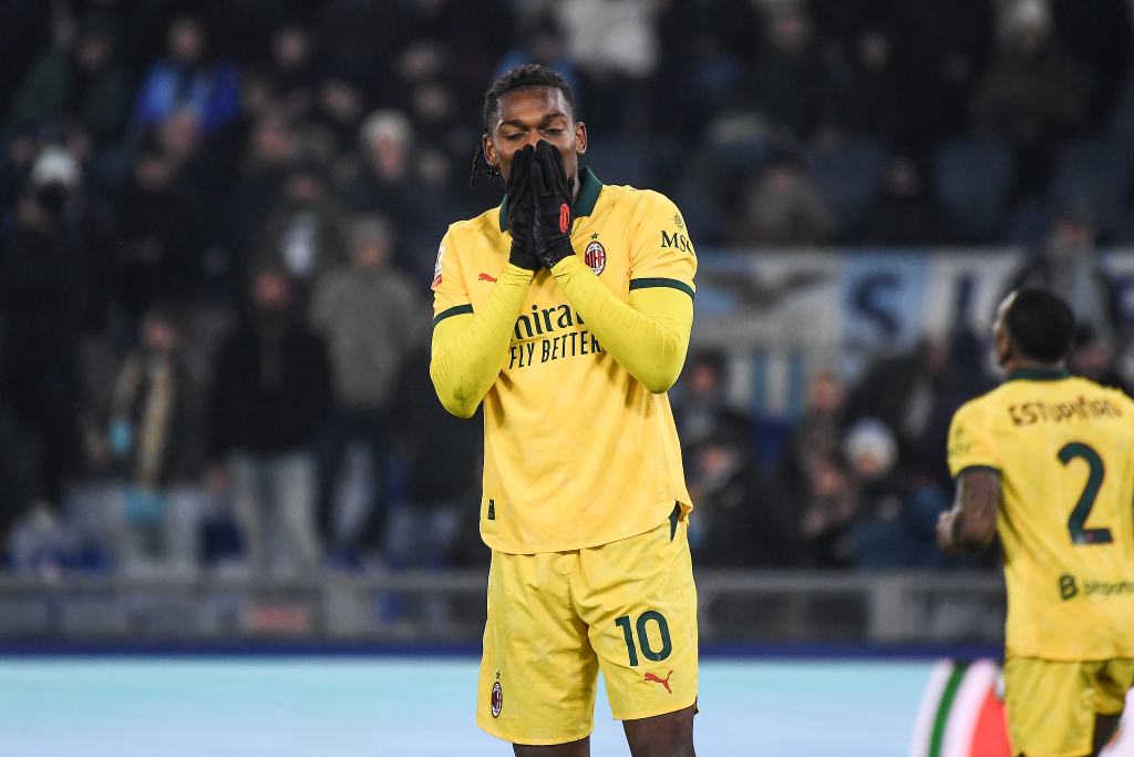 lol台服官网地址-包含西汉姆发布备战花絮，冲刺阶段豪取连胜，意大利杯任务艰巨，纪律约束更严格的词条