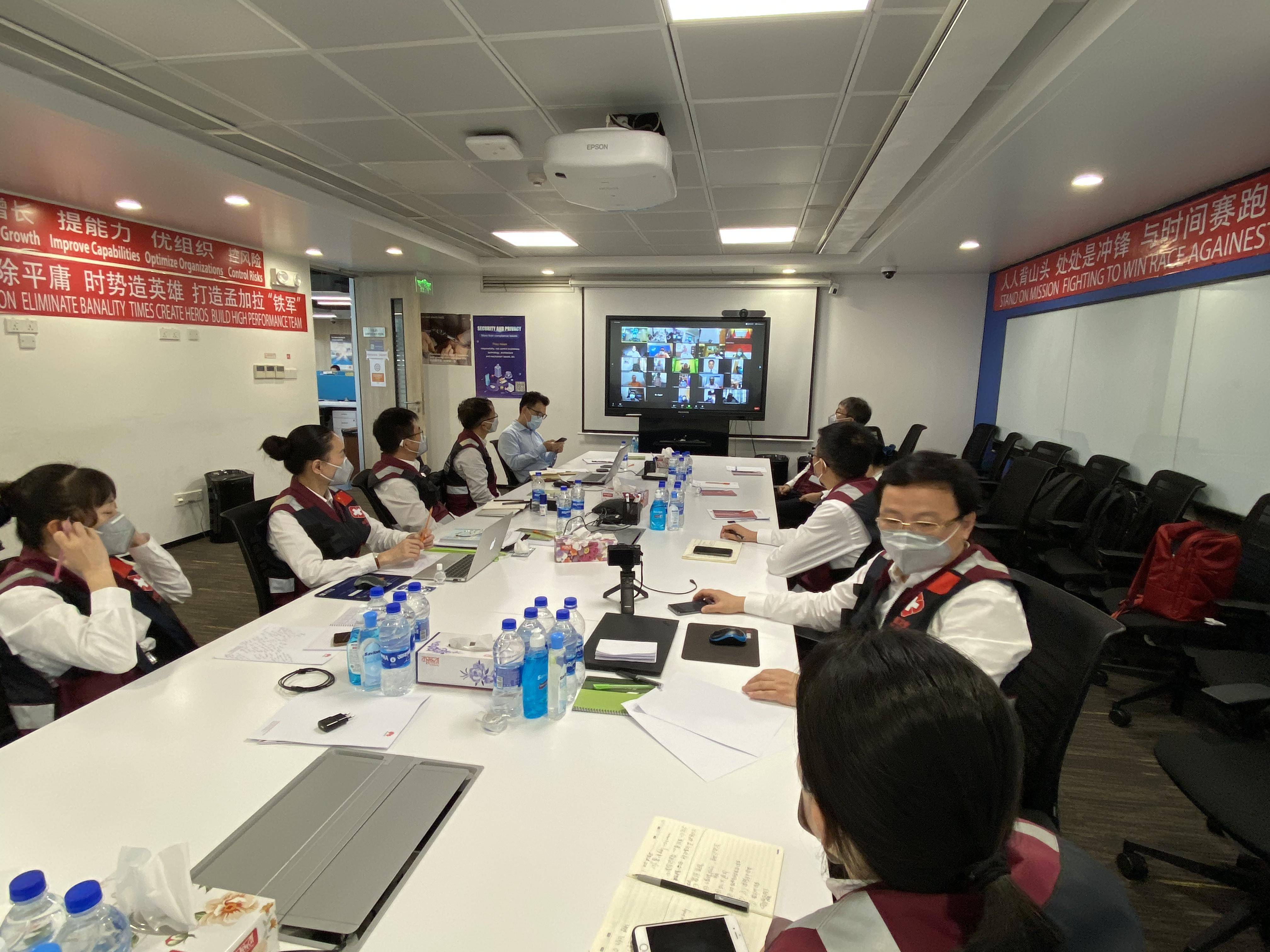 英雄联盟官方直播英雄联盟台服官网地址一览-包含拉齐奥发布备战花絮；今晚战术微调；欧篮联任务艰巨；医务组通报恢复的词条