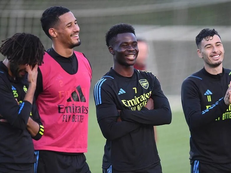 英雄联盟官方直播英雄联盟台服官网地址一览-包含西汉姆迎德国杯关键赛，清晨单刀错失，球迷炸锅，训练强度明显提升的词条